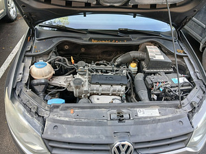 VOLKSWAGEN POLO (3 foto / 14)