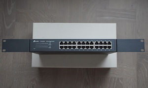TP Link TL-SG1024D gigabitine kommutaator 24 pordiga (1 foto / 2)