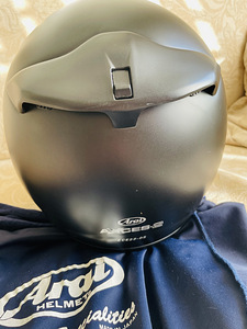 2 kiivrid Arai, Bell (2 foto / 7)