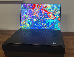 Dell XPS 17 " 9700 RTX 2060 MAX-Q 4K GAMING Laptop Notebook (5 foto / 9)