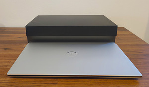 Dell XPS 17 " 9700 RTX 2060 MAX-Q 4K GAMING Laptop Notebook (7 foto / 9)