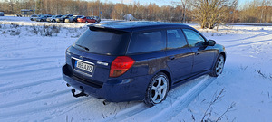 Subaru legacy 2.0 121kw (2 foto / 9)