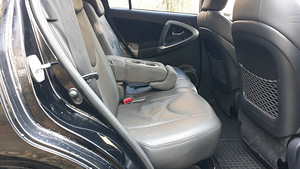 TOYOTA RAV4 2.2D 100kW (12 foto / 15)