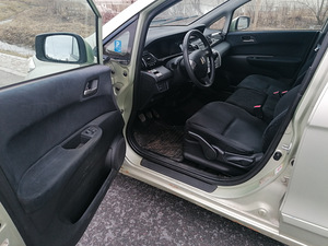 Honda FR-V 1.7 92kw 2006 (6 foto / 9)