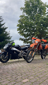 MÜÜA/VAHETADAyamaha r1 (4 foto / 4)