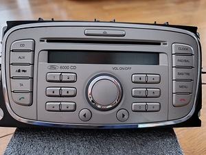 Automeedia Ford Mondeo 2010 (1 foto / 3)