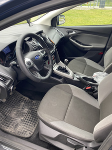 Ford focus (8 foto / 10)