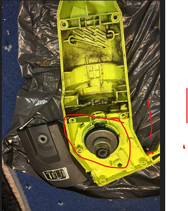 Elektriline varrega oksasaag Ryobi, RPP755E Varuosadeks (4 foto / 4)