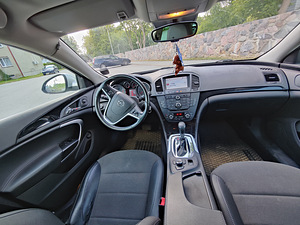 Opel insignia sports tourer 2010a (3 foto / 4)