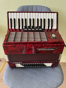 Аккордеон продам (6 фото из 6)
