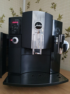 Espressomasin JURA IMPRESSA C9 (3 foto / 6)