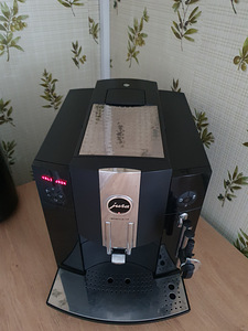 Espressomasin JURA IMPRESSA C9 (4 foto / 6)