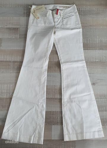 Новые белые женские джинсы Guess Jeans размер 27 (фото #1)