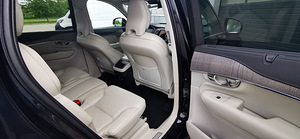 Volvo XC90 235hp Inscription 7s AT8 AWD 2.0 B5 KERS Kerghübr (7 foto / 12)