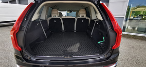 Volvo XC90 235hp Inscription 7s AT8 AWD 2.0 B5 KERS Kerghübr (11 foto / 12)