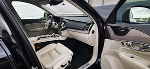 Volvo XC90 235hp Inscription 7s AT8 AWD 2.0 B5 KERS Kerghübr (9 foto / 12)