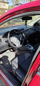Nissan (9 foto / 13)