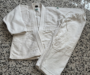 Judo kimono Suurus 130 (1 foto / 6)