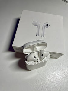 Airpods original (2 фото из 2)