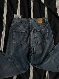 Джинсы Zara (3 фото из 5)