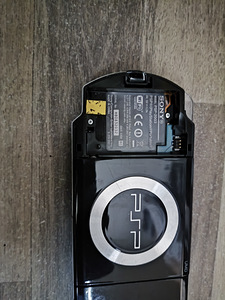 Playstation Portable PSP 2000 (5 foto / 8)