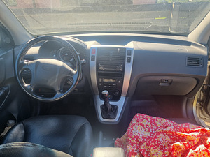 Hyundai Tuscon (4 фото из 6)