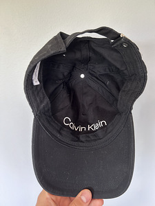 Кепка Calvin Klein (3 фото из 3)