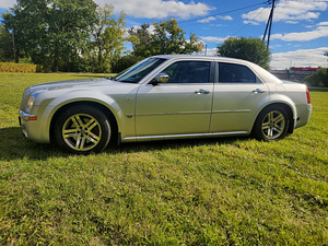 Chrysler 300C с газом (5 фото из 12)