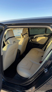 Volvo v 60 (6 фото из 10)