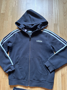 Adidas спортивный костюм, размер 140