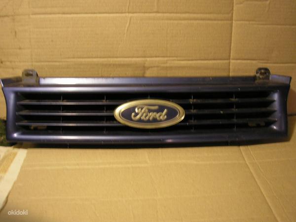 Ford sierra 1990 передняя решетка, синяя (фото #1)