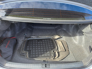 Honda Accord (2 foto / 7)