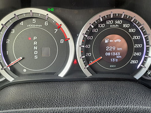 Honda Accord (7 foto / 7)