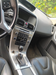 Volvo XC60 (5 фото из 8)