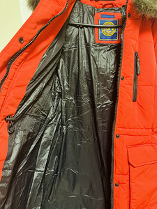 Парка SuperDry, размер 42. (8 фото из 8)