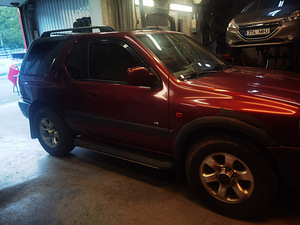 Opel Frontera (2 фото из 4)