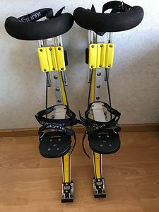 Сапоги-кенгуру (Skyrunner Stilts) для любителей экстрима (1 фото из 10)