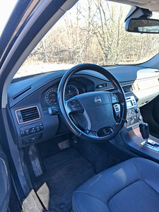 Volvo V70 2007 (9 фото из 10)