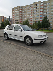 Фольксваген Гольф 4 (1 фото из 7)
