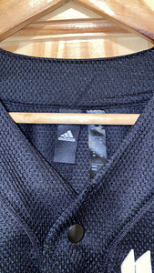 Adidad T-särk M suurus (3 foto / 5)
