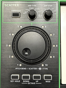 Roland System-1 (с синтезатором PROMARS Plug-Out) (4 фото из 6)