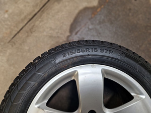 Оригинальные колеса Mercedes 5x112 16" с шинами 215/55r16 (2 фото из 4)