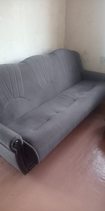Diivan ja kaks tugitooli (3 foto / 3)