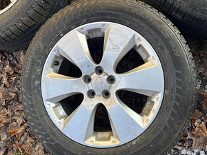Subaru R17 valuveljed (2 foto / 6)