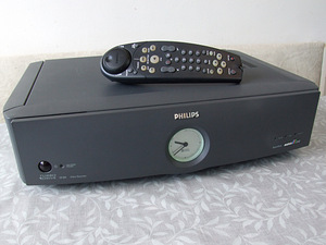 Super VHS videomakk Philips Match Line VR 969 02 S-VHS (1 foto / 10)