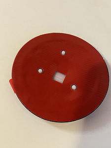 Škoda embleem must punasega läikiv, 10 cm (3 foto / 3)
