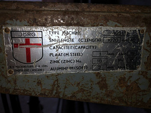 GILJOTIIN (5 foto / 5)