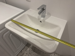Valamu koos segistiga (3 foto / 4)