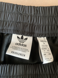 Müüan uus selik Adidas (4 foto / 4)