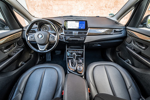 Autorent BMW 218D Automaat 110kw (3 foto / 10)